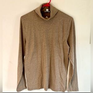 J.Crew Women’s Lightweight Light  Brown Turtleneck. Size Medium NWT